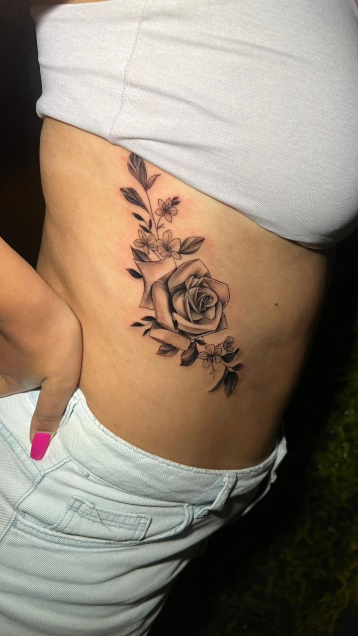 Tatuagem floral